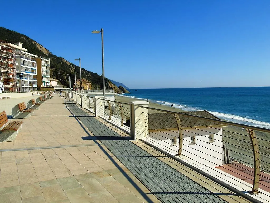 Deiva Holidays Deiva Marina 0*,